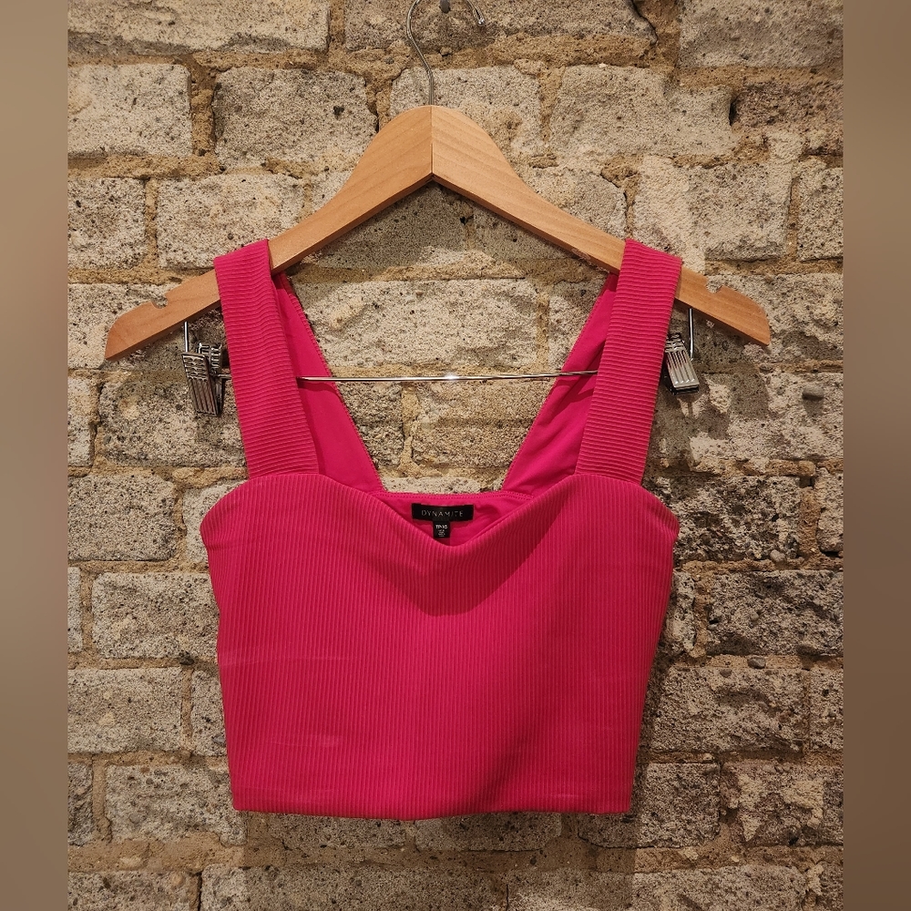 Dynamite pink crop top